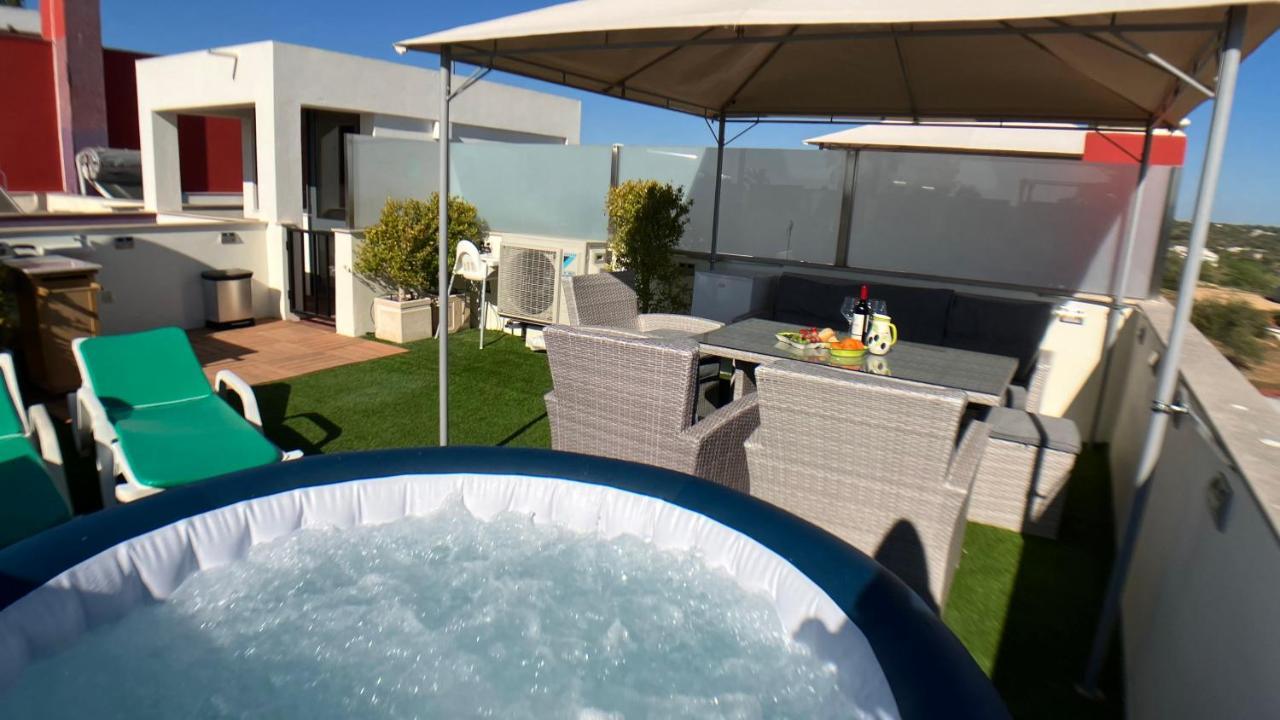 Apartment Beta - 2 Bedrooms, Private Rooftop Patio With Hot Tub, Bbq And View Ferragudo  Exteriér fotografie
